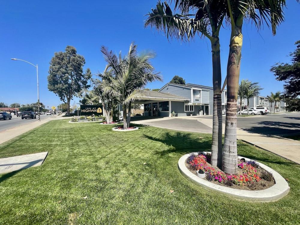 Motel At Highway 1